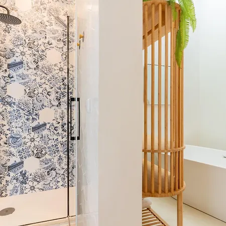 Ad3b Bright 3br And 2bath Downtown